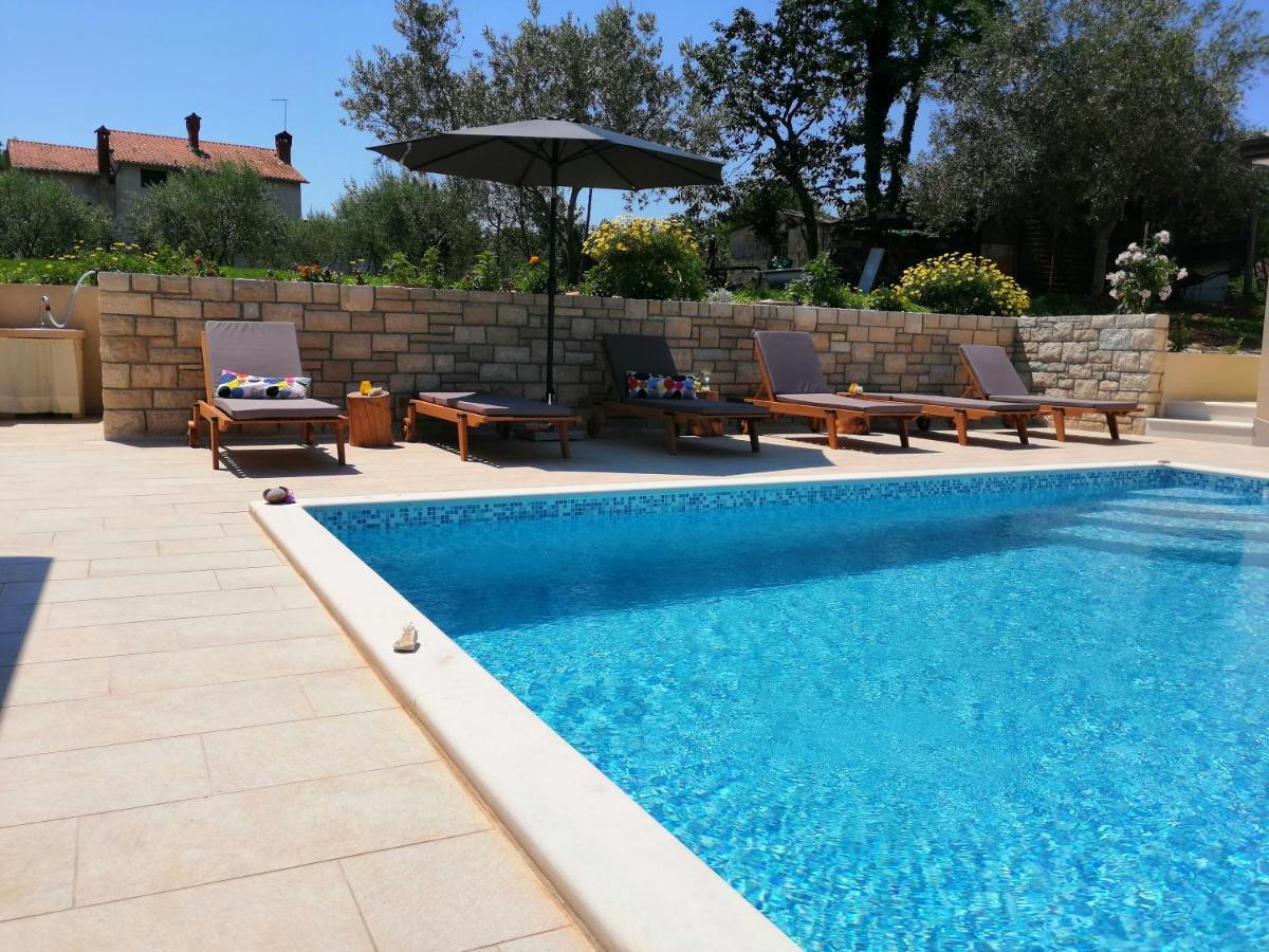 Stella Juricani Villa *
